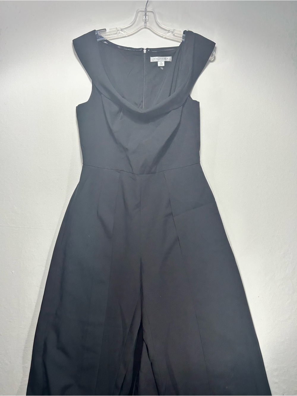 KAY UNGER NY - Walk Thru Jumpsuit - Women's 8